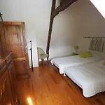 Le Domaine Des Roseraies,