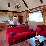 Le Domaine Des Roseraies, * Monfréville