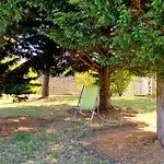 بيت للعطل Le Domaine Des Roseraies,
