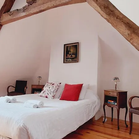 Le Domaine Des Roseraies, Hébergement de vacances