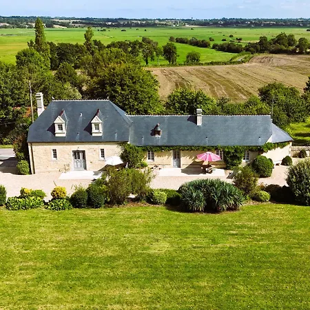 Le Domaine Des Roseraies, Monfreville