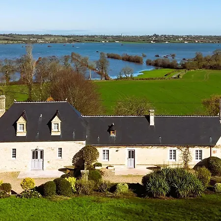 Le Domaine Des Roseraies,