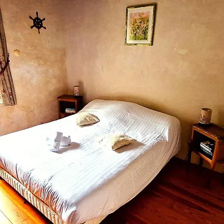 Le Domaine Des Roseraies, * Monfreville