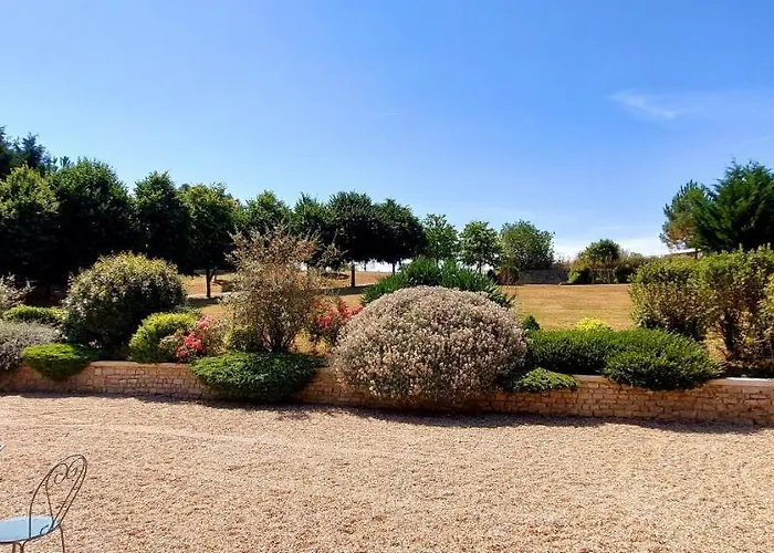 Vakantiehuis Le Domaine Des Roseraies,