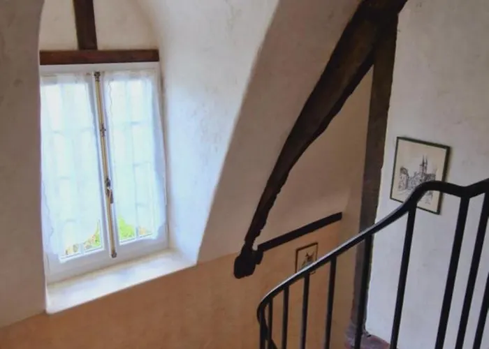 Le Domaine Des Roseraies, Monfreville